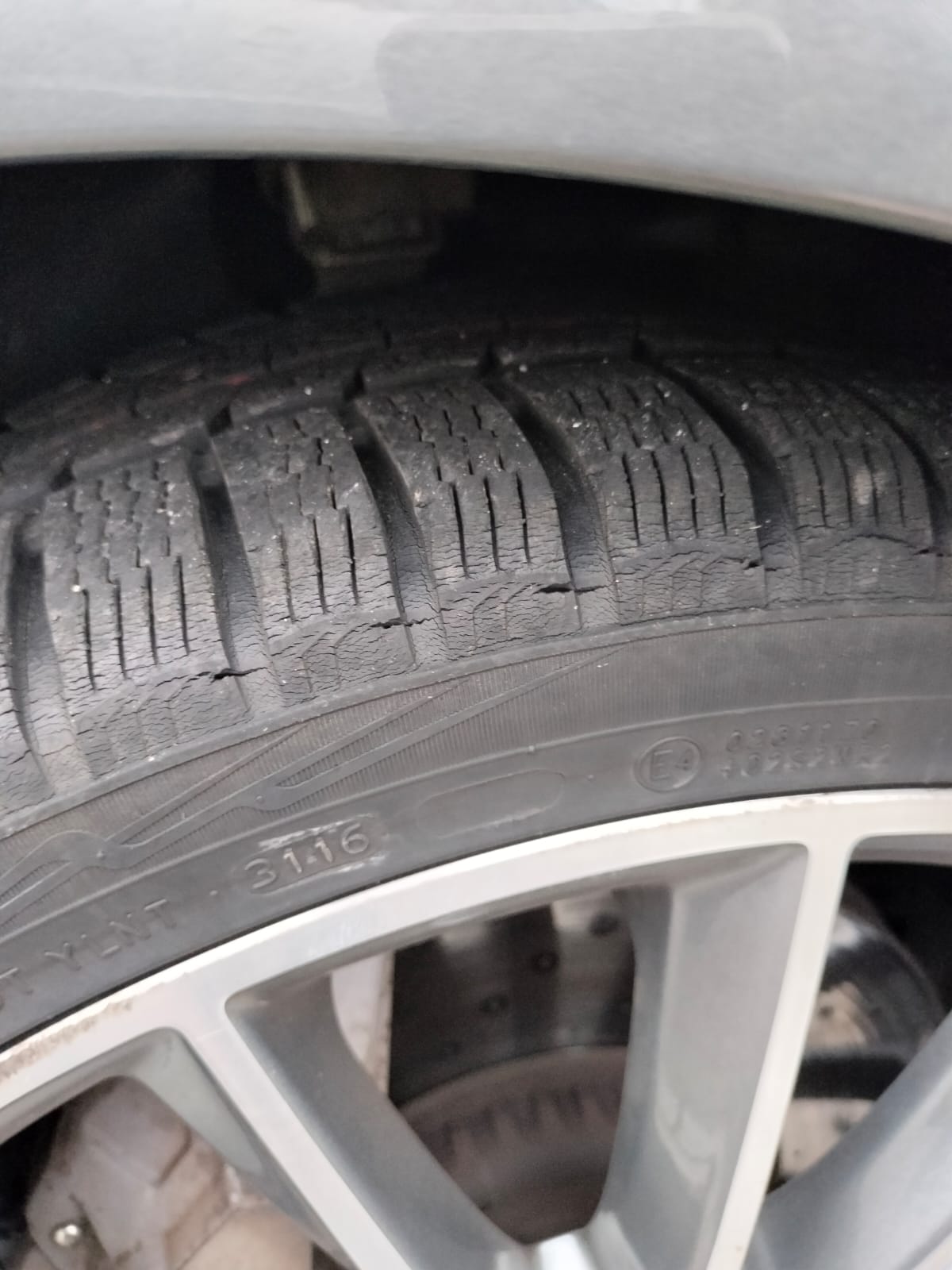 Wykrywanie widocznych usterek auta